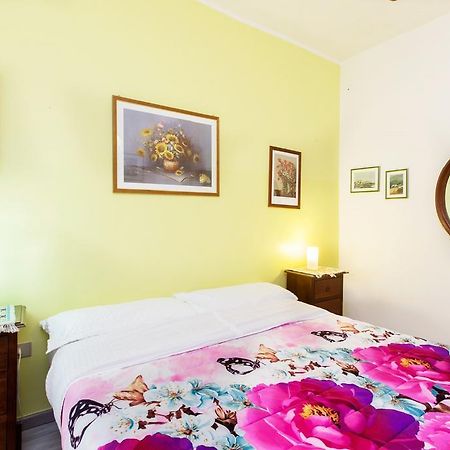 Moon House B&B 칼리아리 외부 사진