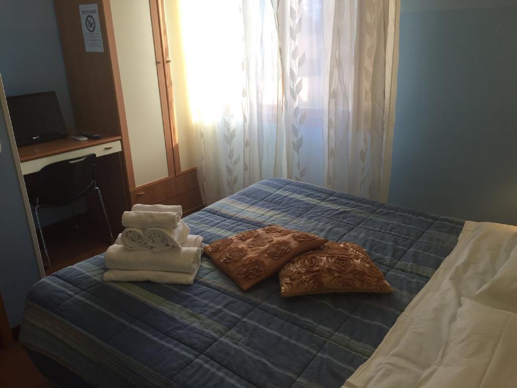 Moon House B&B 칼리아리 외부 사진