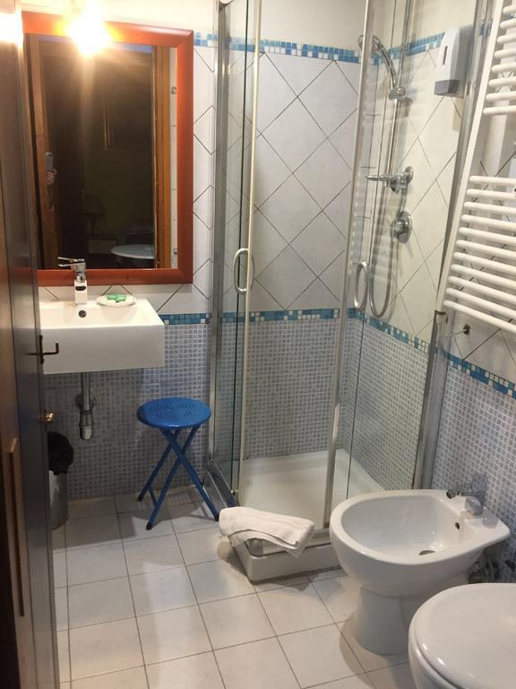 Moon House B&B 칼리아리 외부 사진