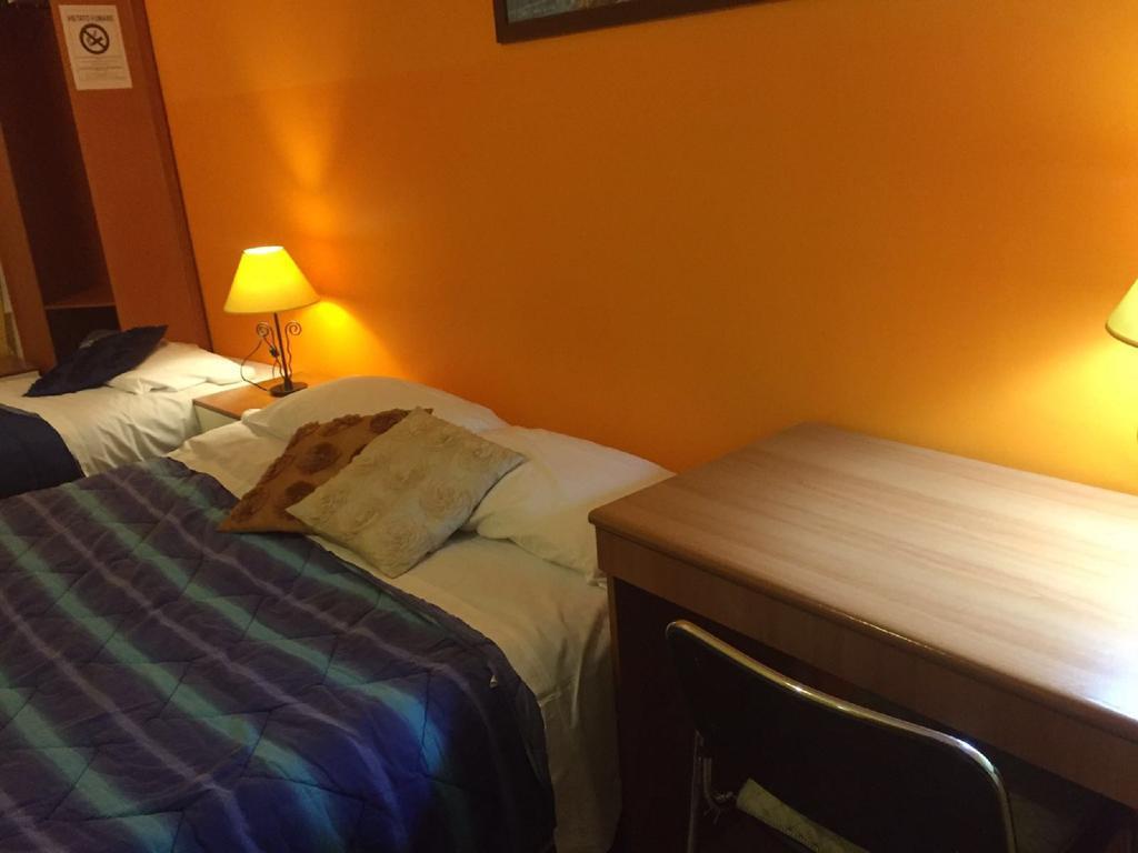 Moon House B&B 칼리아리 외부 사진